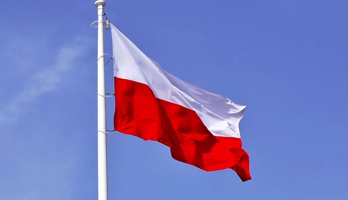 بولندا تلغي رحلاتها إلى لبنان